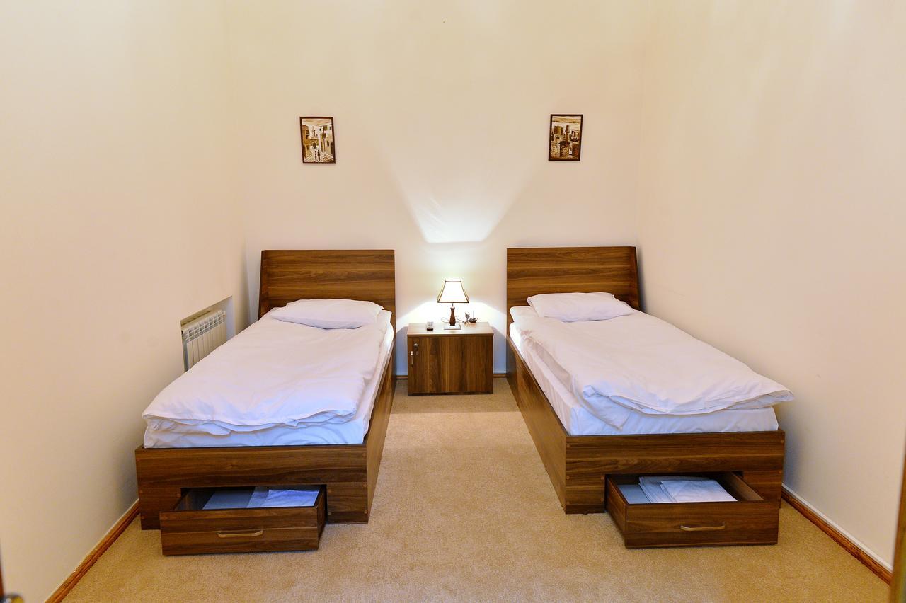 Baku Home Hostel Buitenkant foto