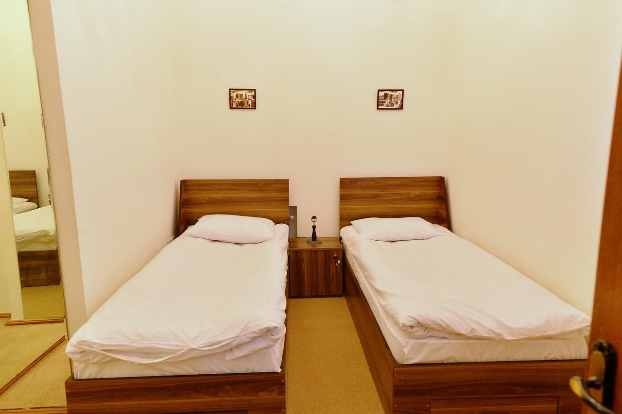 Baku Home Hostel Buitenkant foto